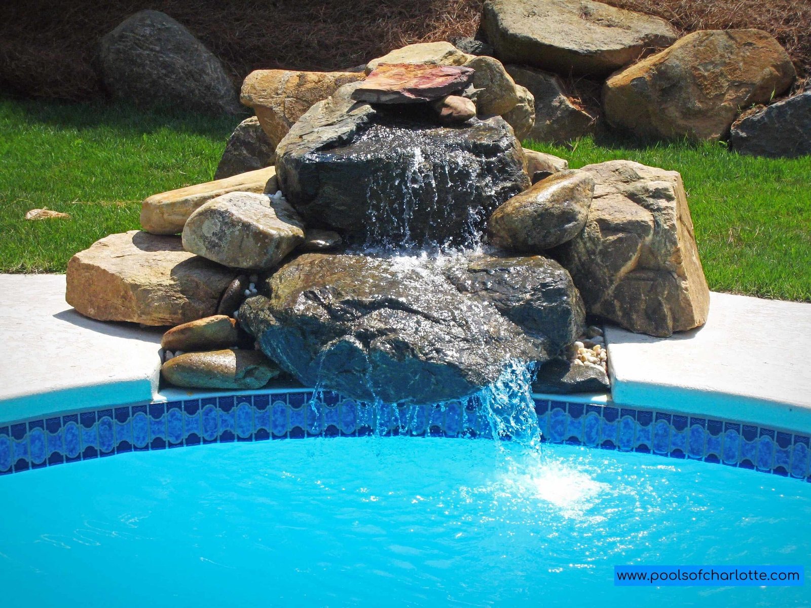 AQUA BLUE POOL & SPA LLC